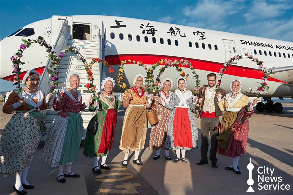 Shanghai Airlines to Add Shanghainese Broadcasts on Inbound Flights