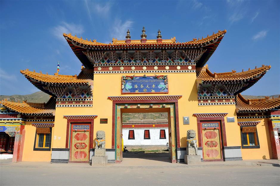 Regong Arts: A Golden Valley of Tibetan Faith and Color