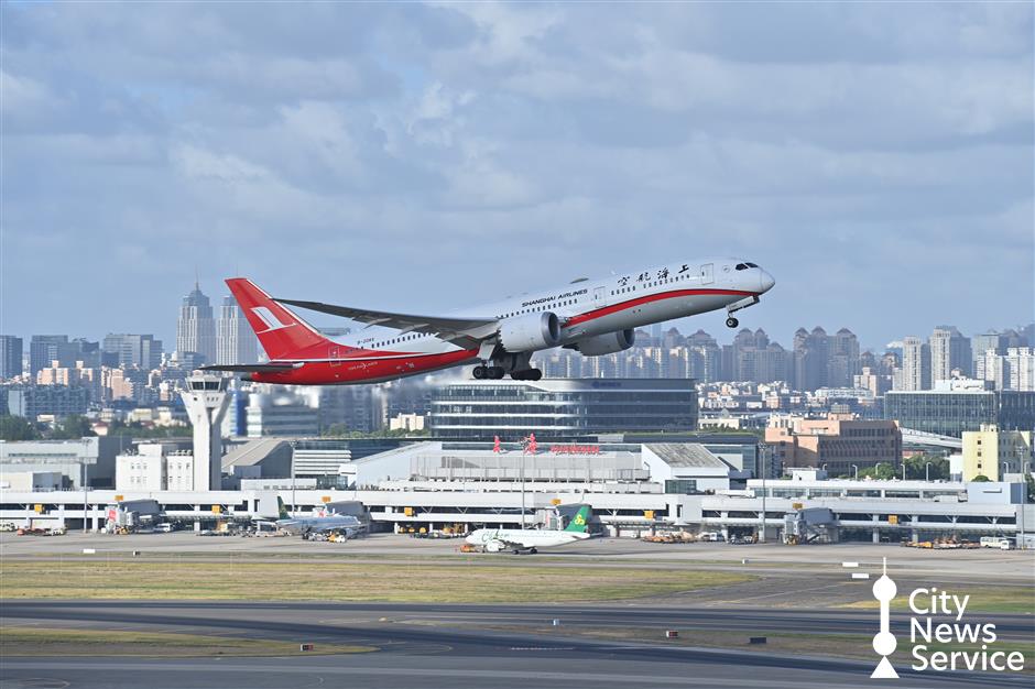 Shanghai Airlines to Add Shanghainese Broadcasts on Inbound Flights