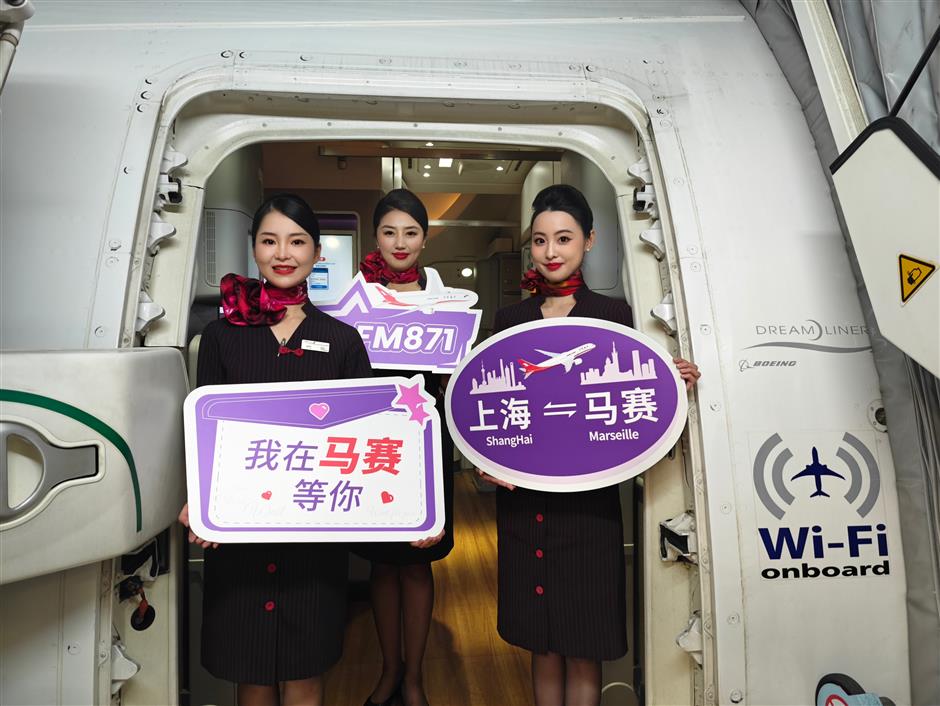Shanghai Airlines to Add Shanghainese Broadcasts on Inbound Flights