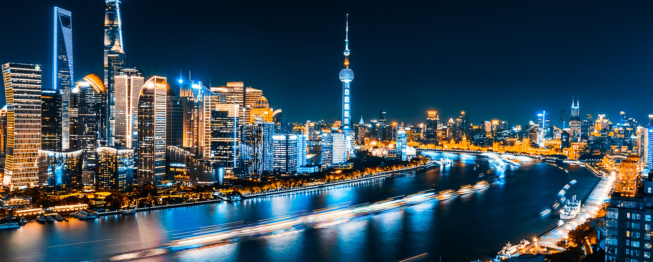 The Ultimate Guide For an Unforgettable Cruise Along the Huangpu River