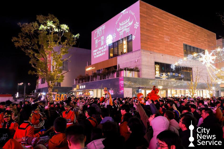 Shanghai Rings in 2026 with 'First Tour of the New Year'