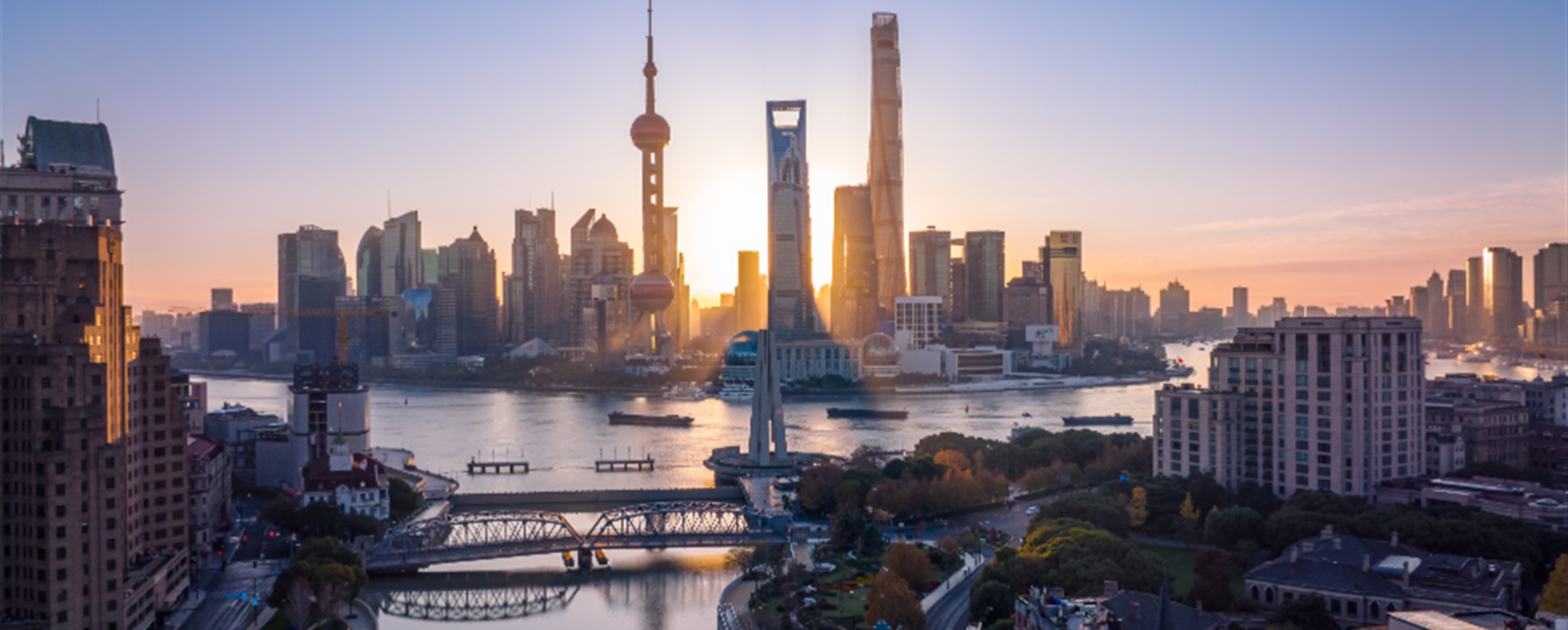 Multiple Travel Routes to Power Up Your New Year's Holiday