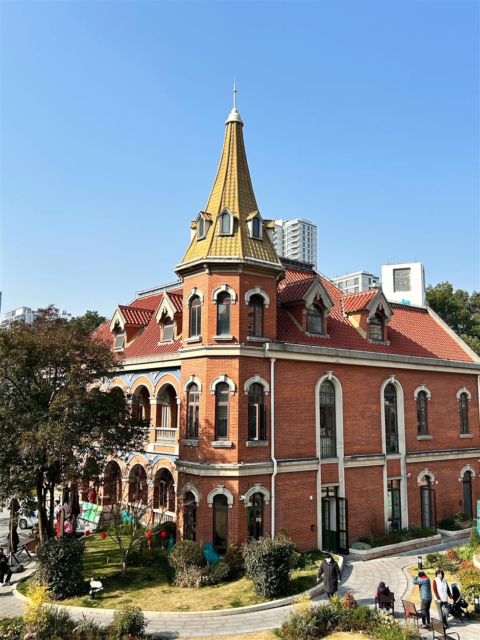 [Open Sesame] Yo... Expats CAN Use Community Centers – a Guide!