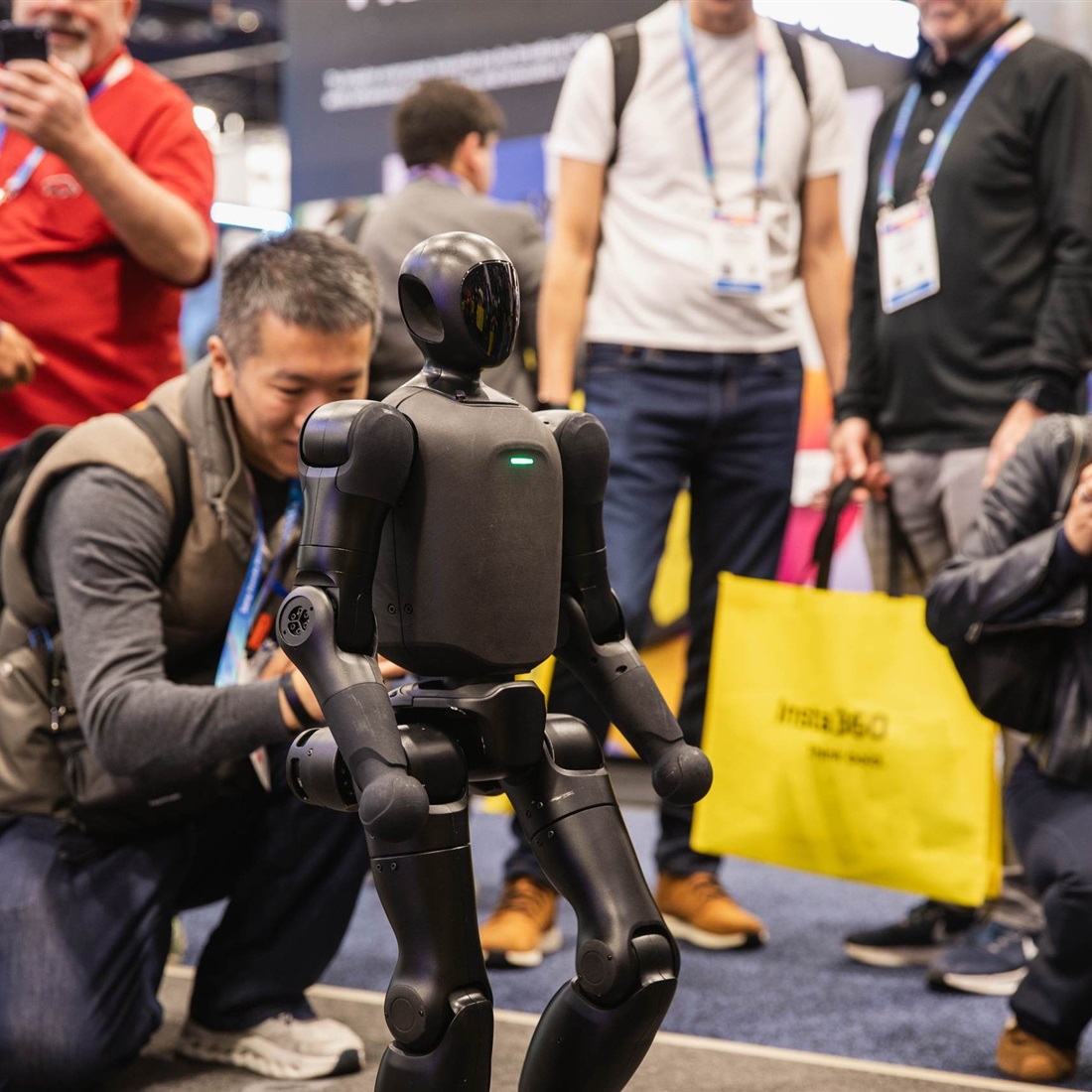 AI Investment Frenzy Turns Technology Shares into Market Stars