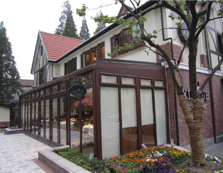 [Hai Streets] Walking through time: Huaihai Road's quiet architects of history