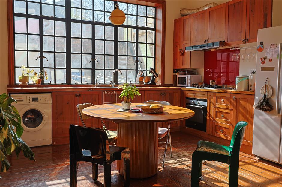 A Historic Shanghai Home Shaped by Travel, Memory, and Quiet Intuition