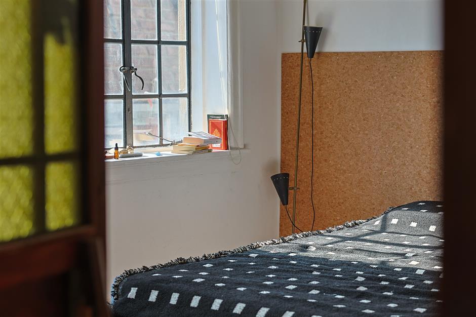 A Historic Shanghai Home Shaped by Travel, Memory, and Quiet Intuition