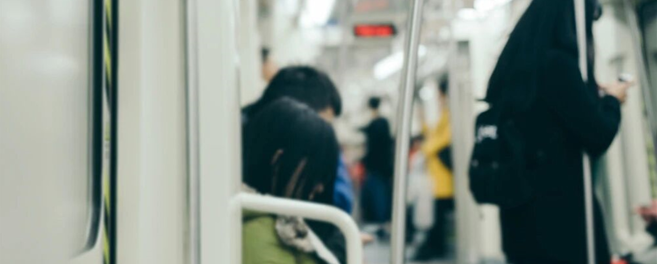 2 Reprimanded After Selling 'Seat-Holding' Services on Shanghai Metro