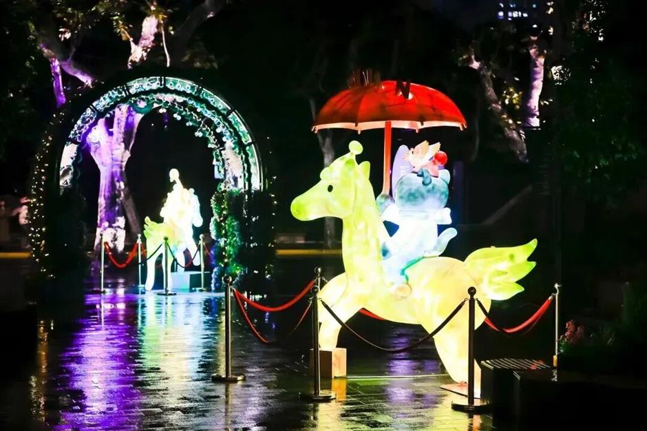 梦幻光影、冰雪体验……赴一场