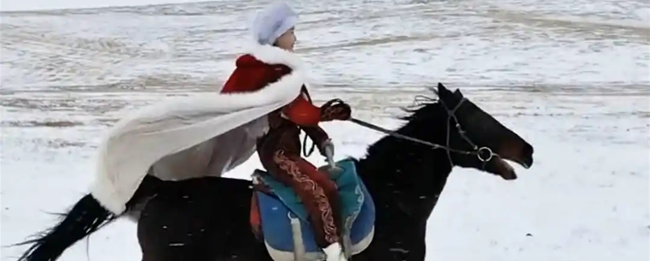 Chinese Viral Official He Jiaolong, 47, Dies in Filming Accident