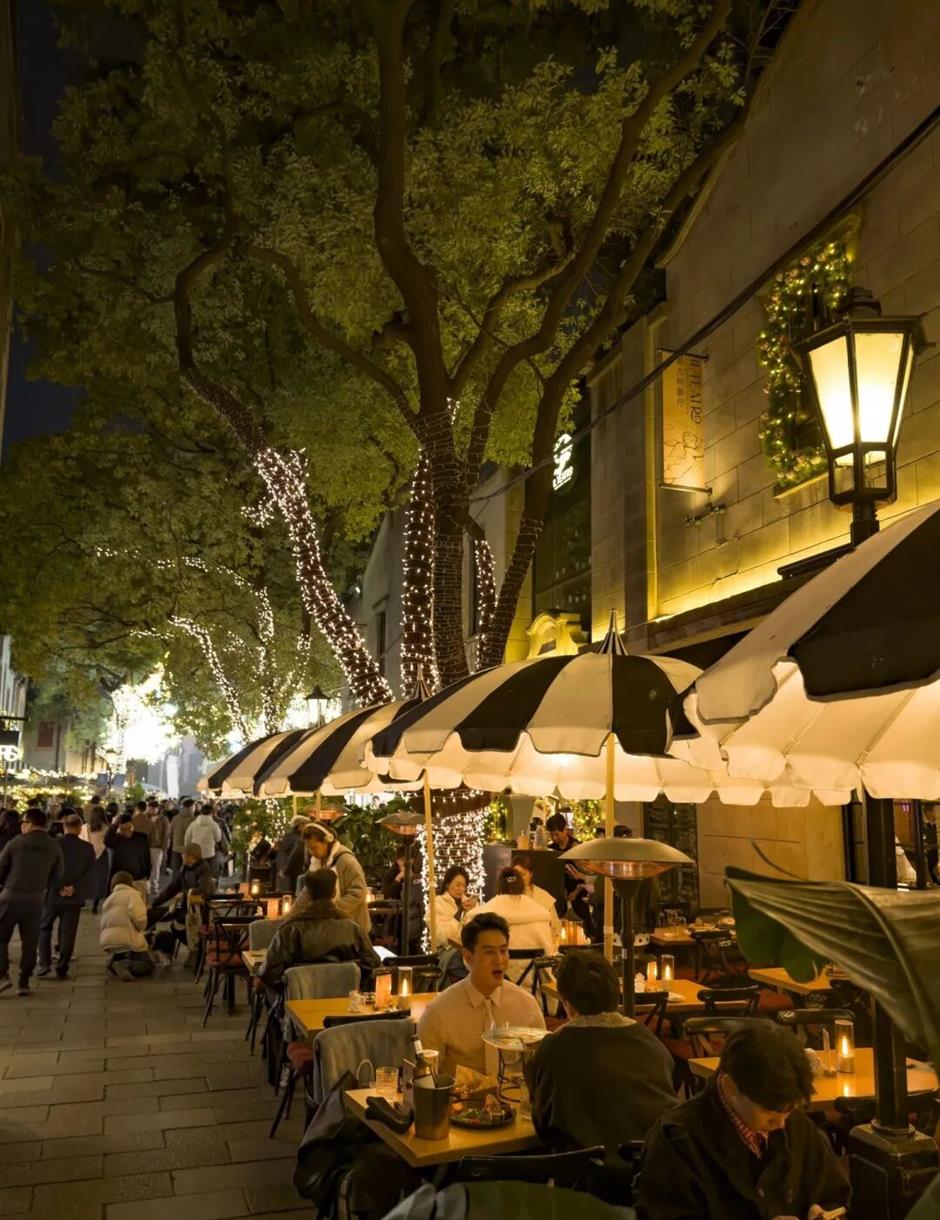 梦幻光影、冰雪体验……赴一场