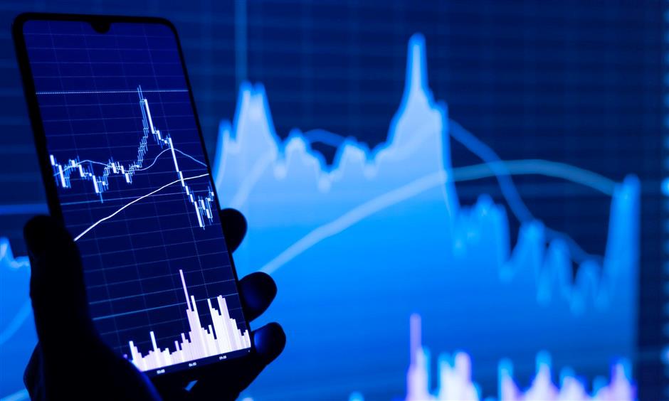 Finance Shares Lag Tech Heyday, But Investors Reward Innovative Firms