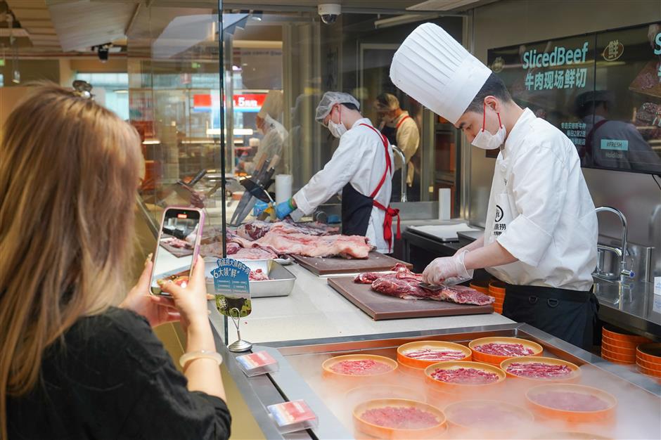 Rewriting the Retail Playbook: How Herbal Coffee and DIY Hotpot Are Redefining Urban Dining in Shanghai