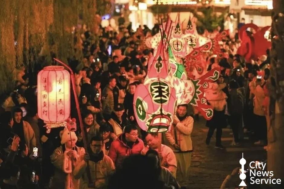 Lantern and Light Shows: Shanghai's Spring Festival Celebrations Kick Off
