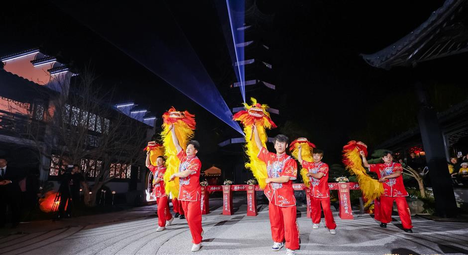 Lantern and Light Shows: Shanghai's Spring Festival Celebrations Kick Off