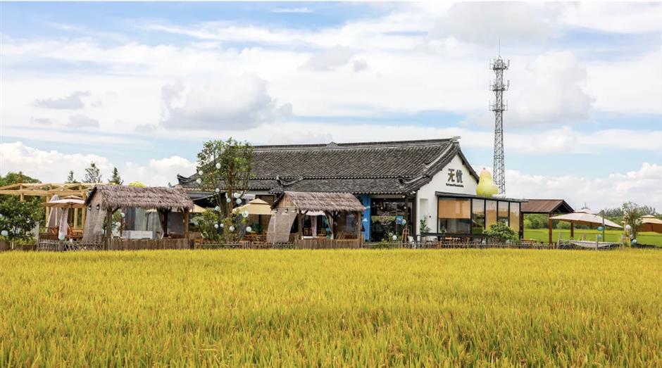 Enjoy Spring Festival with Cool Trips, Aromatic Feasts and Cultural Treasures