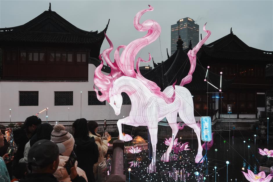 Yuyuan Garden Lantern Festival shines brighter than ever with an extended route
