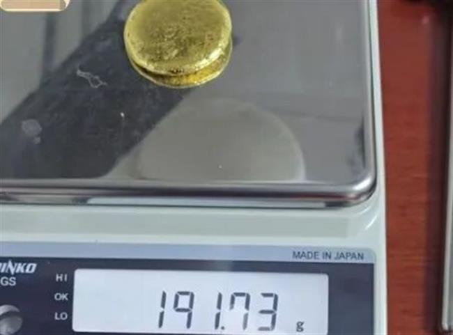 Viral 'SIM Card Gold Rush' Video Sparks Online Frenzy