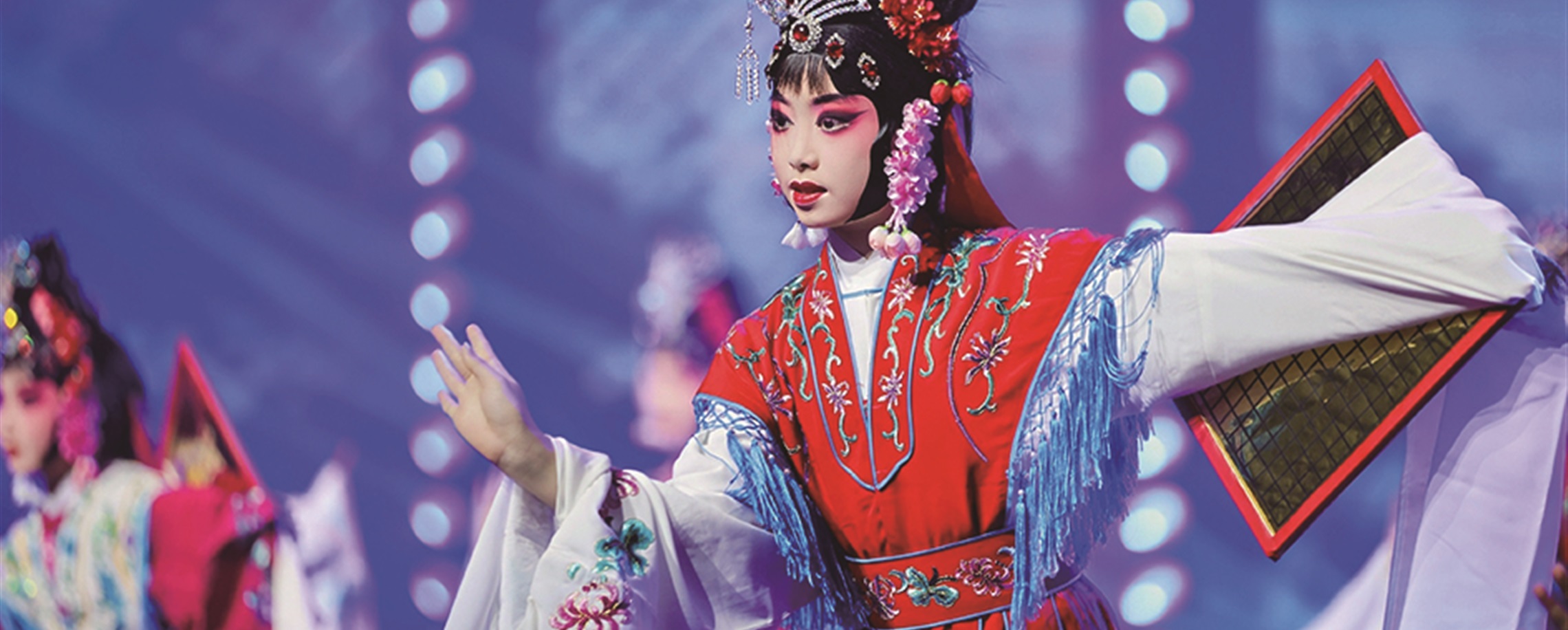 Jing'an Stages Arts Showcase to VR Music Film and Hanfu Event