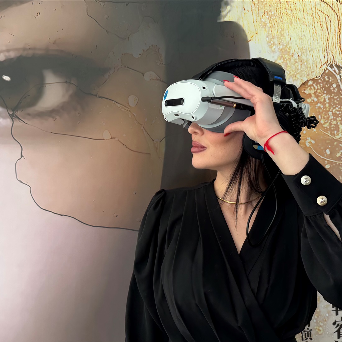 Exploring Ancient China Through Virtual Reality