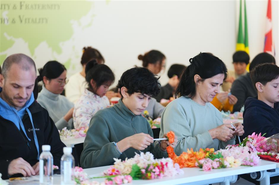 Expat Families Get a Taste of Chinese New Year at Huacao Carnival