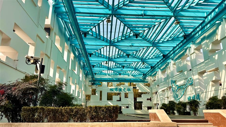 [Open Sesame] Yo... Expats CAN Use Community Centers – a Guide!