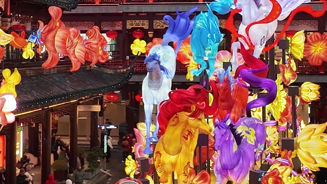 Yuyuan Garden Lantern Festival shines brighter than ever with an extended route