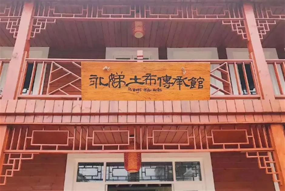 写春联、剪窗花、猜灯谜、制花灯......上海邀你沉浸式过年!|旅选上海,超级新春