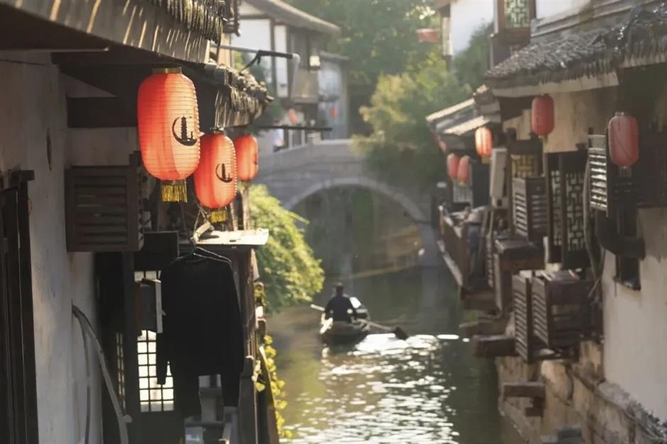 Shanghai Scenic Spots Offer Discounts to Visitors Born in Year of the Horse