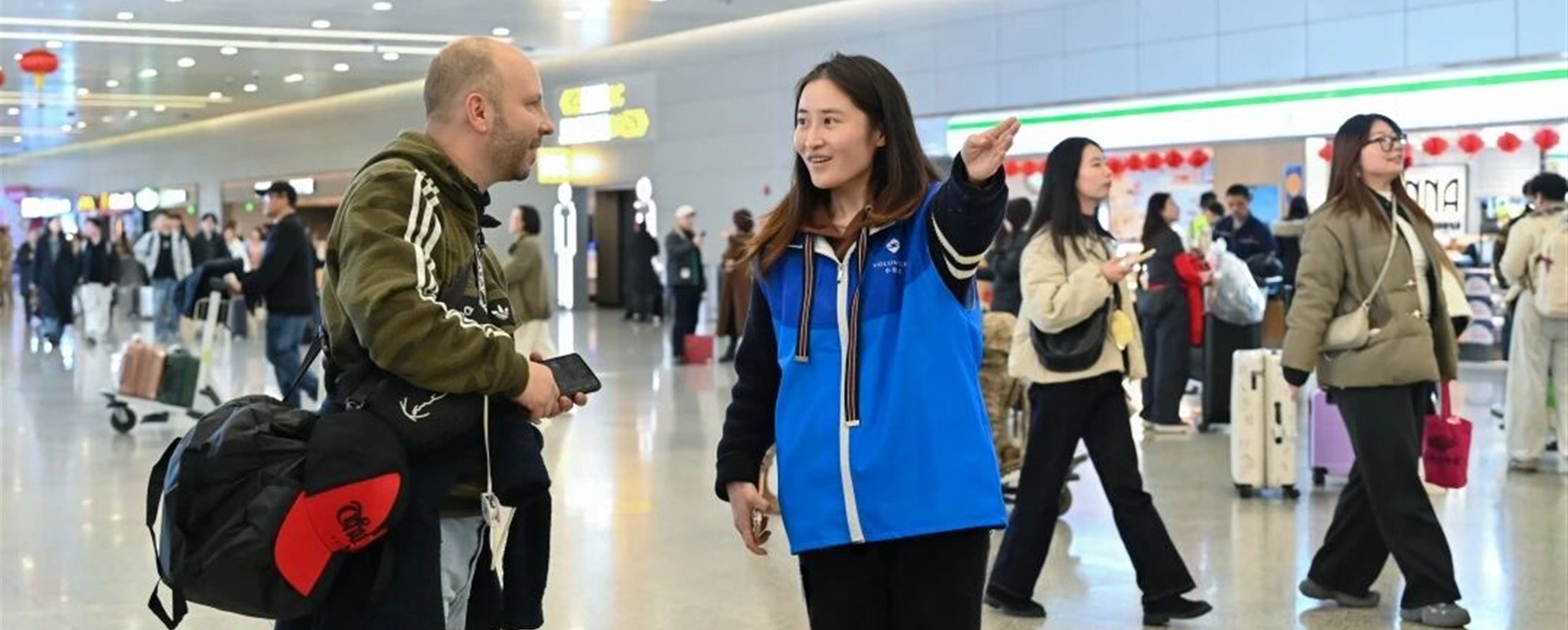 Shanghai Airports Boost Services for International Travelers Ahead of Spring Festival