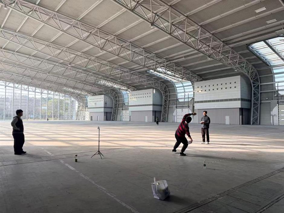 Chinese Teens Set Paper Plane World Record, Nearing 100 Meters