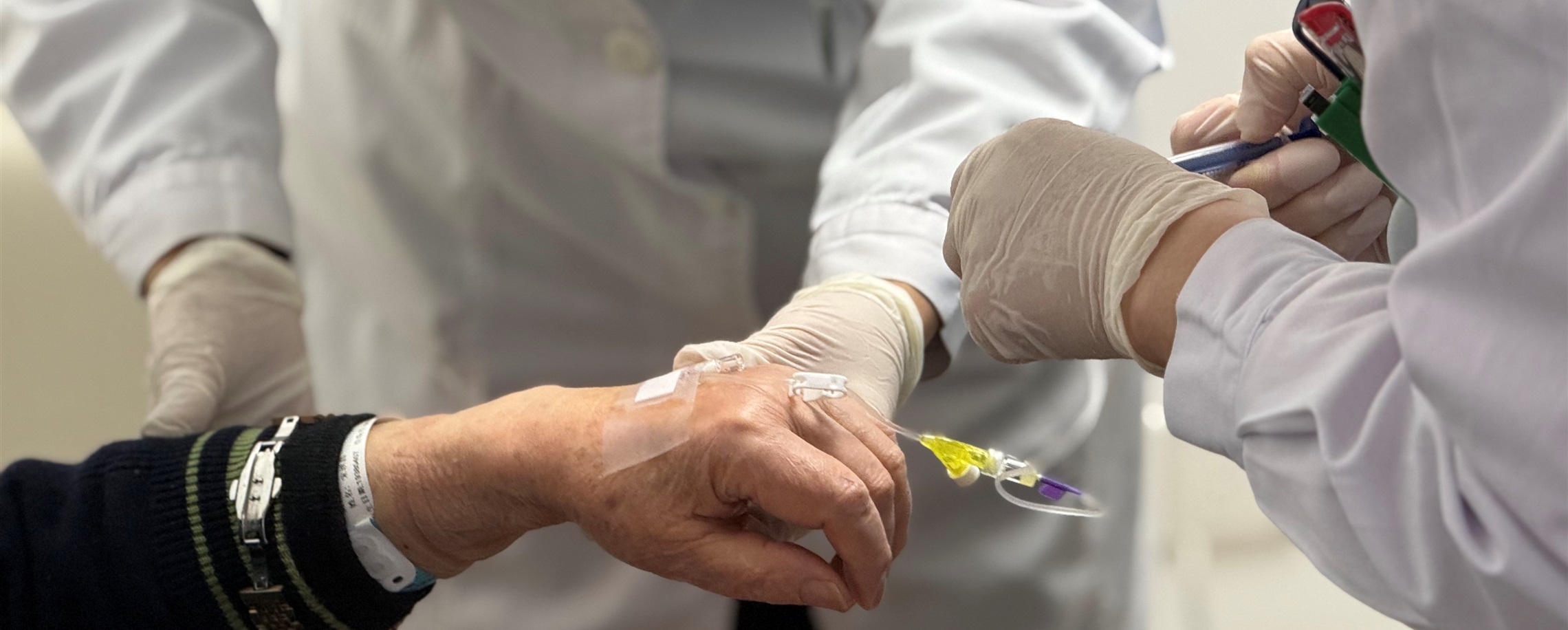 Pudong Hospital Conducts City's First New Therapy for Advanced Metastatic Prostate Cancer