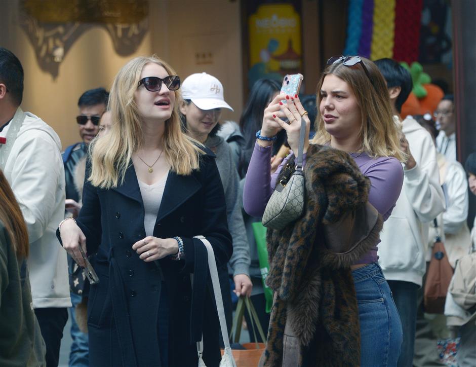 [Hai Streets] Gardens, Snacks, Tea Houses and More at Yuyuan