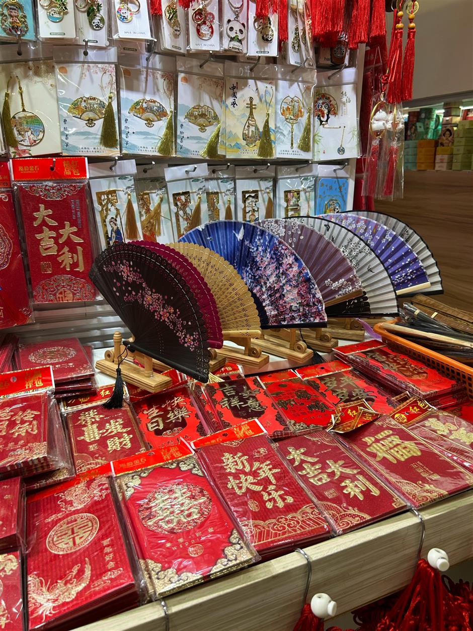 [Hai Streets] Gardens, Snacks, Tea Houses and More at Yuyuan