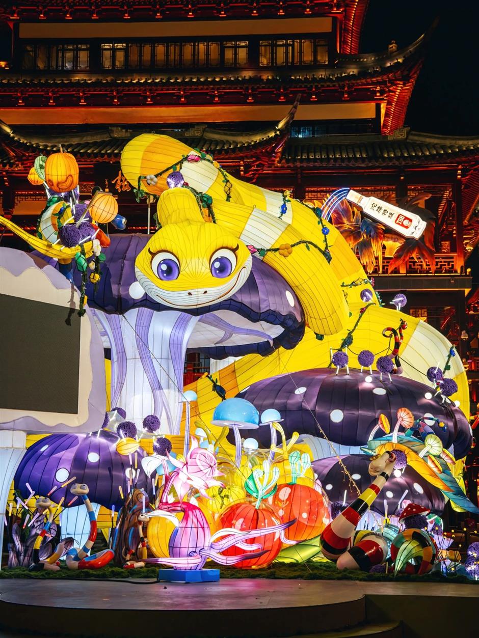 [Hai Streets] The 30-Year Evolution of Yuyuan's Lantern Festival