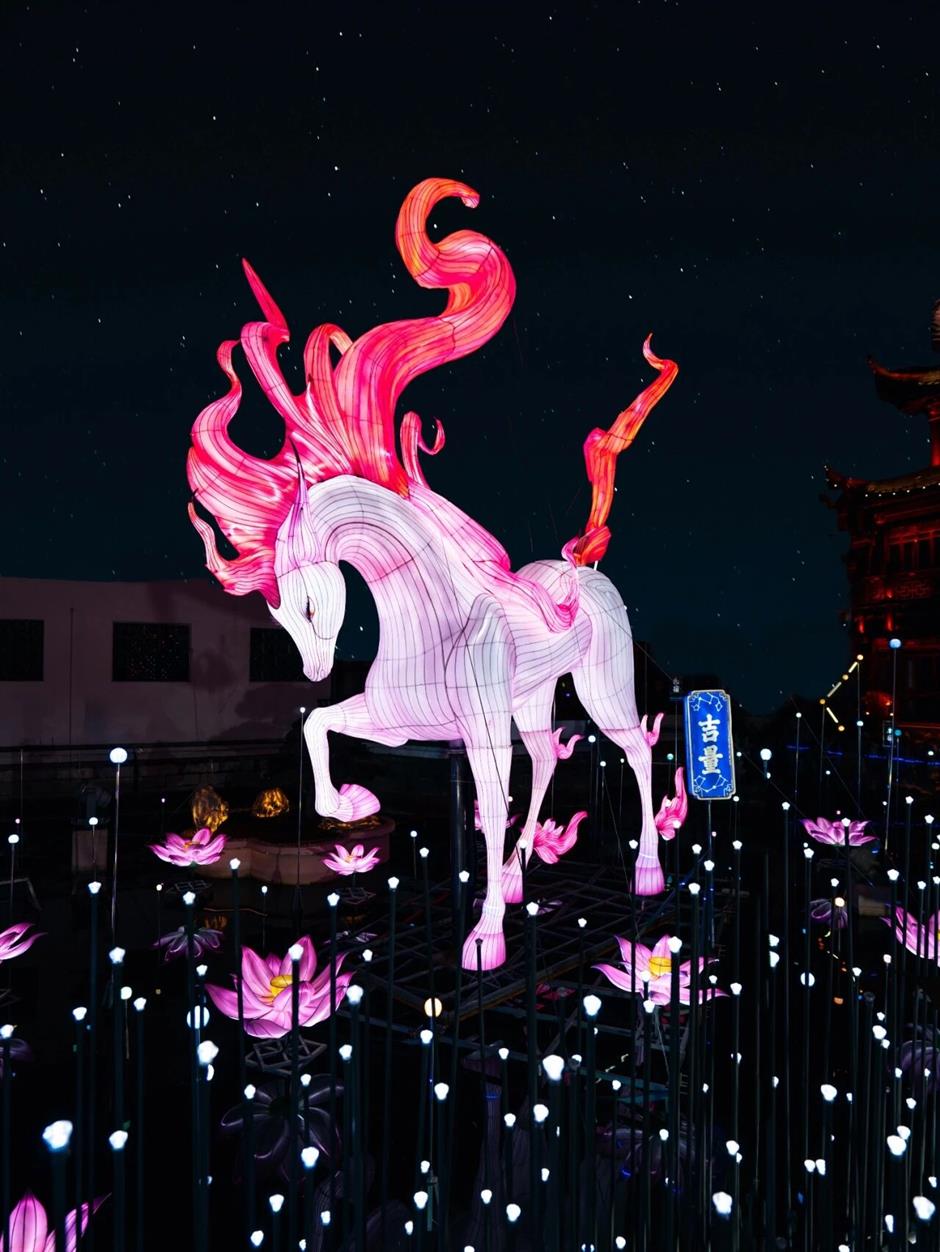 [Hai Streets] The 30-Year Evolution of Yuyuan's Lantern Festival