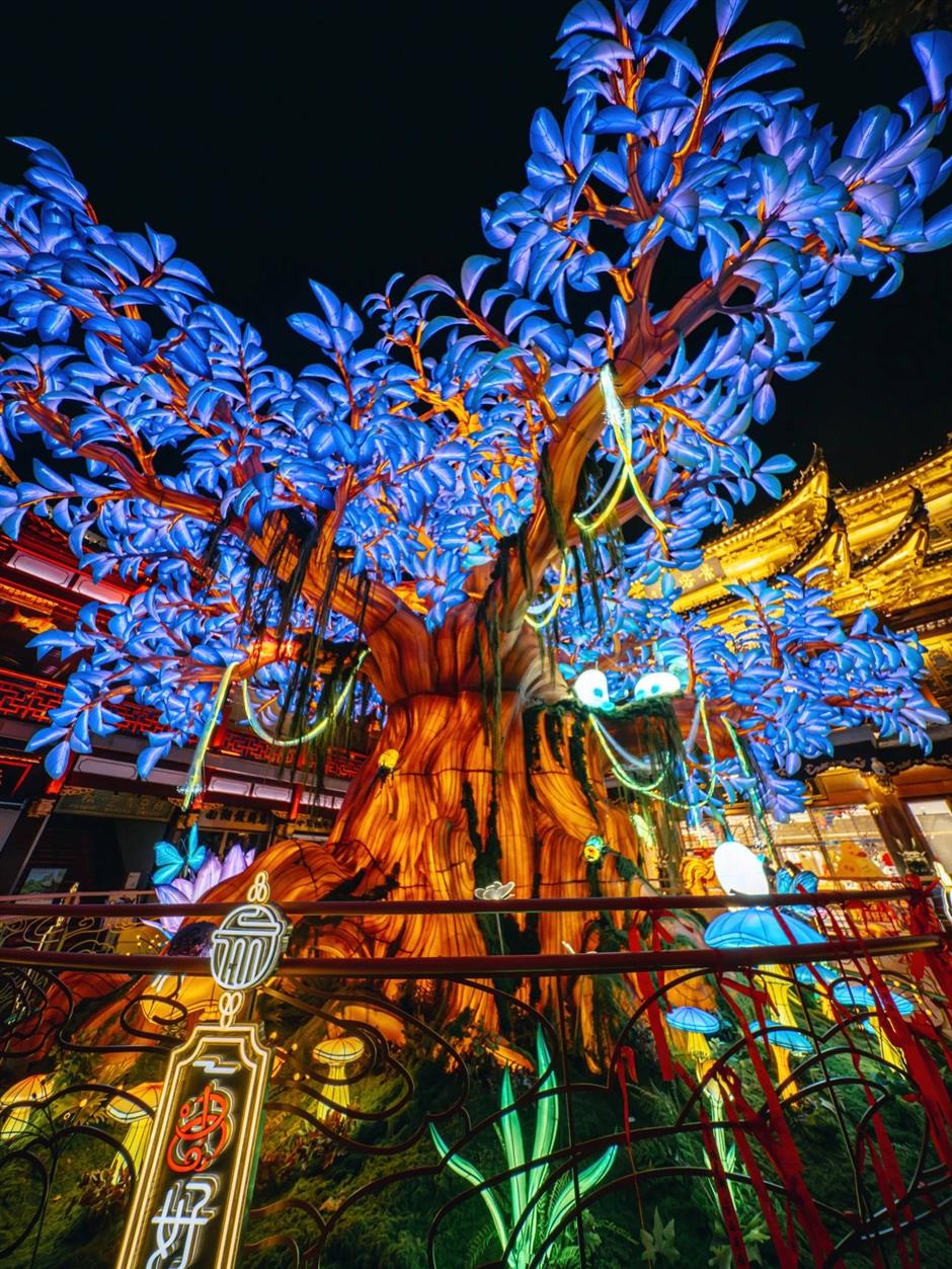 [Hai Streets] The 30-Year Evolution of Yuyuan's Lantern Festival