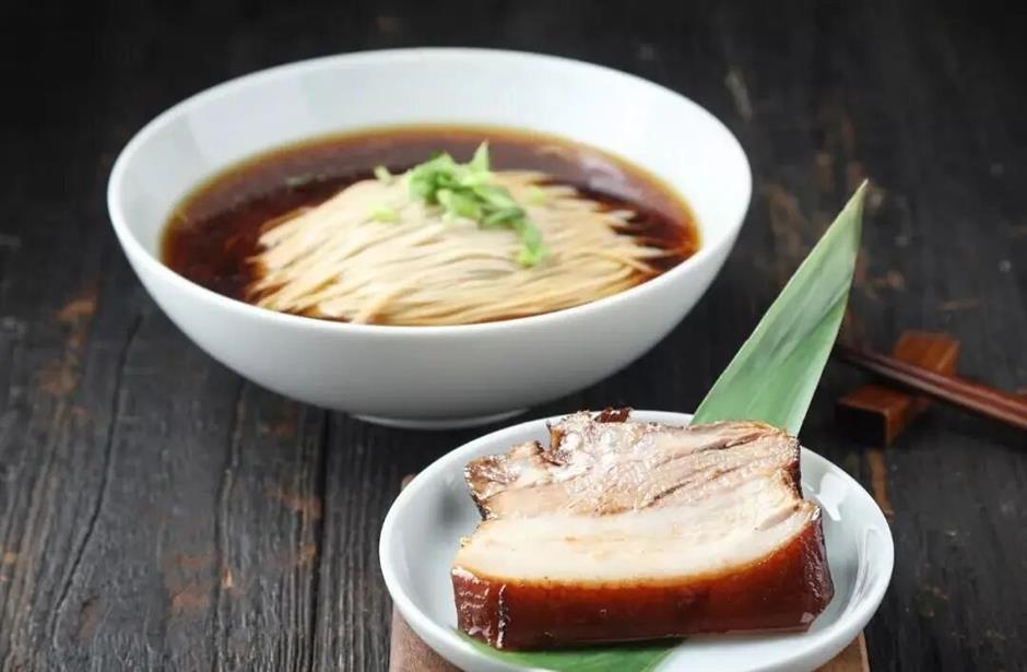 [Hai Streets] The Big Guide on What To Eat at Yuyuan Garden