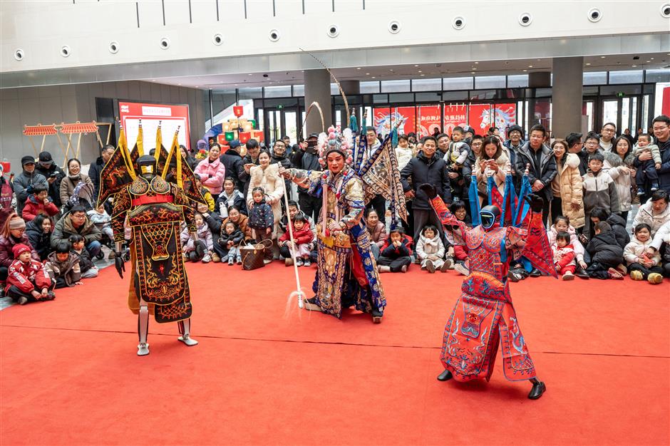 Robot Rentals Boom Ahead of Chinese New Year as Demand Surges Across China