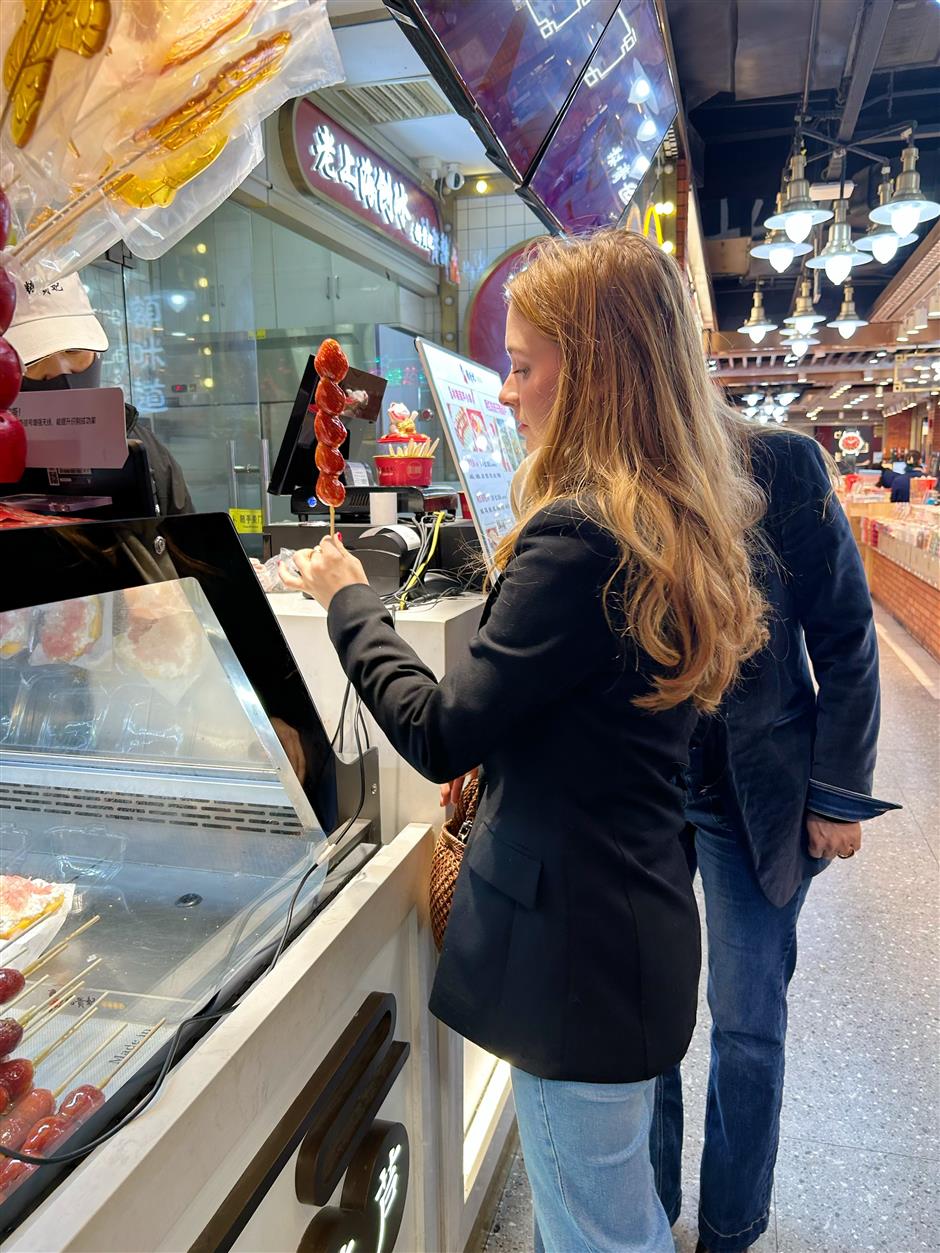 [Hai Streets] The Big Guide on What To Eat at Yuyuan Garden