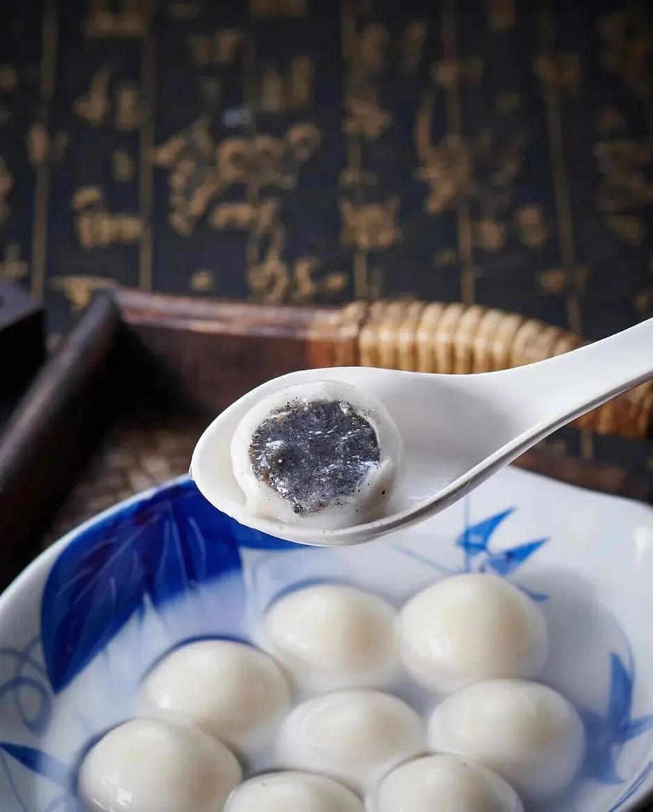 [Hai Streets] The Big Guide on What To Eat at Yuyuan Garden