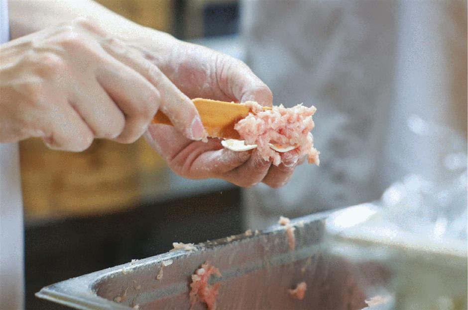 [Hai Streets] The Big Guide on What To Eat at Yuyuan Garden