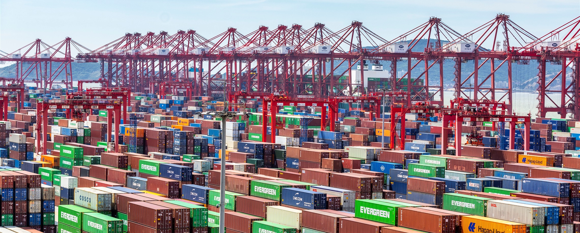 China Backs Shanghai's Push for Global Green Shipping Hub Status
