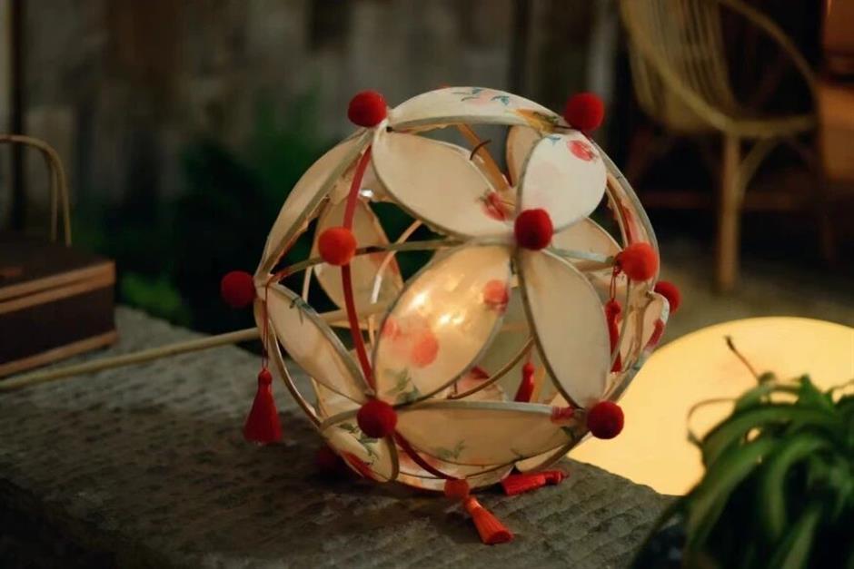 'Love as Enduring as Bronze and Stone' at Shanghai Library