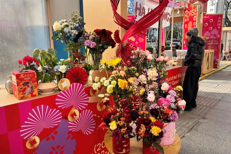 A Season of Lanterns and Lively Markets