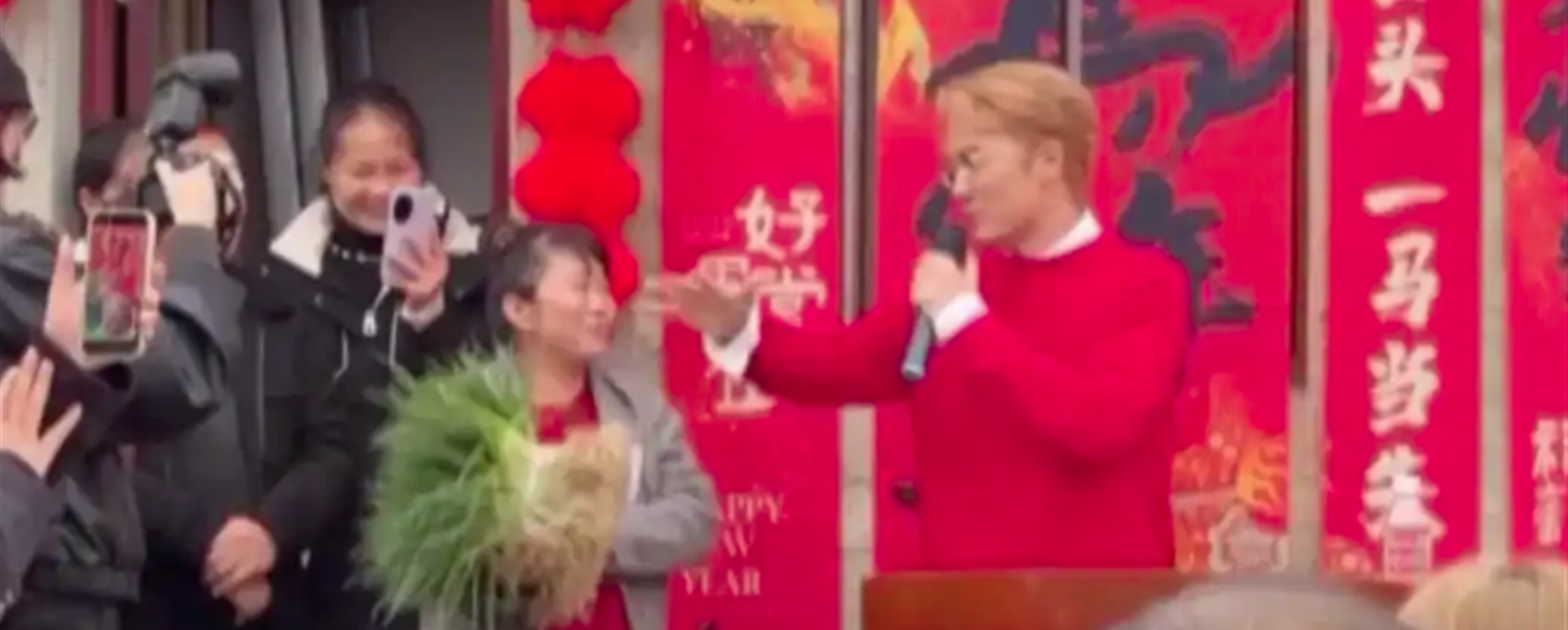 Kenji Wu's Livestream, Farm Auction Win Online Praise