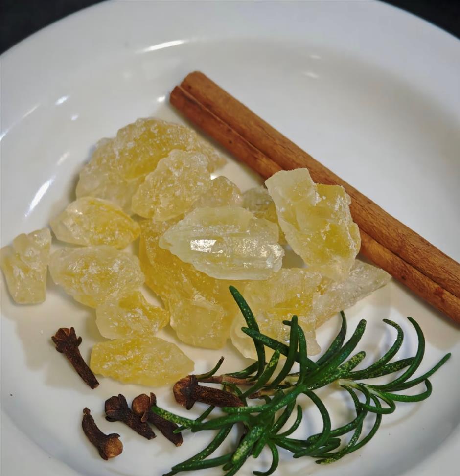 Cozy Up with These Delicious Winter Warmers – Save This!