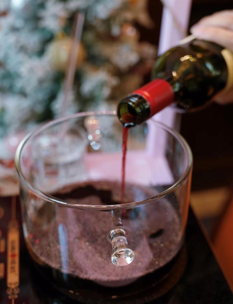 Cozy Up with These Delicious Winter Warmers – Save This!