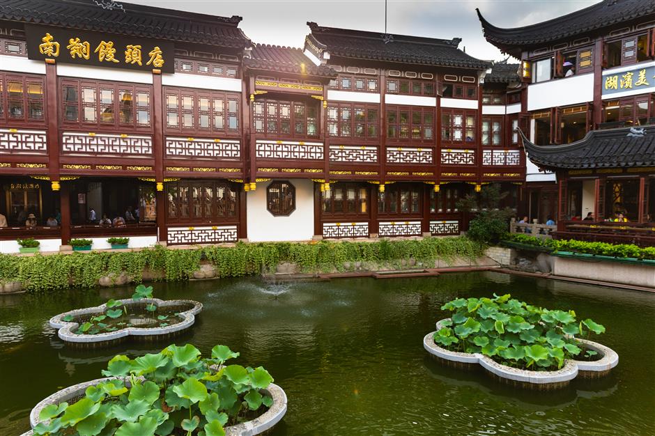 [Hai Streets] The Big Guide on What To Eat at Yuyuan Garden